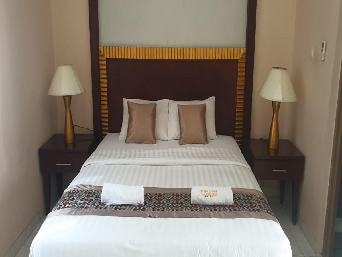 Hotel Signature Mandala Kencana Cianjur Exterior photo